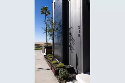 218 E Oceanfront, Newport Beach, CA 92661 - Photo 5