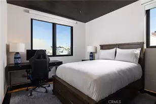 218 E Oceanfront, Newport Beach, CA 92661 - Photo 29