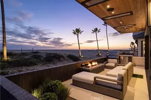 218 E Oceanfront, Newport Beach, CA 92661 - Photo 3