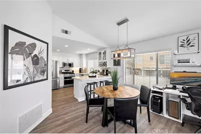 18 Cagney, Lake Forest, CA 92610 - Photo 7