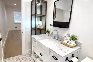 10226 Holburn, Huntington Beach, CA 92646 - Photo 5