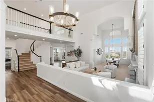 21581 Hummingbird, Rancho Santa Margarita, CA 92679 - Photo 5