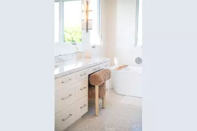 660 Kings Road, Newport Beach, CA 92663 - Photo 23