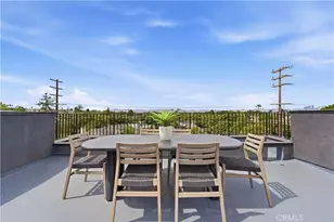 11702 Charnock Rd, Los Angeles, CA 90066 - Photo 13