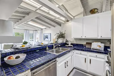 1025 Oro, Laguna Beach, CA 92651 - Photo 19