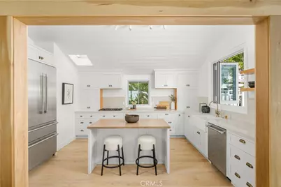 31927 Hayes Place, Laguna Beach, CA 92651 - Photo 9