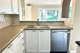 615 Bay Hill, Newport Beach, CA 92660 - Photo 7