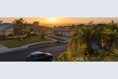 2 Trafalgar, Newport Beach, CA 92660 - Photo 33