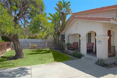 2094 Orange Avenue, Costa Mesa, CA 92627 - Photo 3