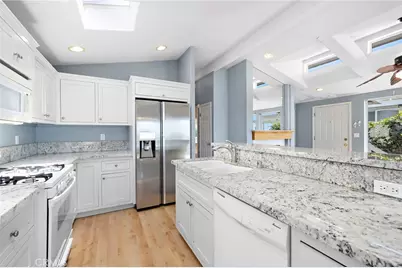 30802 Coast #F9, Laguna Beach, CA 92651 - Photo 23
