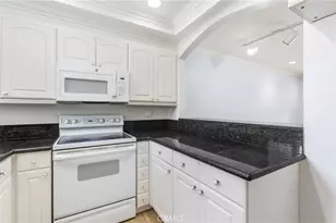 26302 Los Viveros, Mission Viejo, CA 92691 - Photo 7