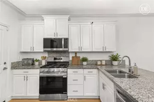 102 Rose Arch, Irvine, CA 92620 - Photo 5