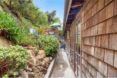 1553 Arroyo Drive, Laguna Beach, CA 92651 - Photo 49