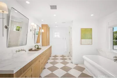 702 Saint James Pl, Newport Beach, CA 92663 - Photo 19
