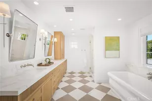 702 St James Pl, Newport Beach, CA 92663 - Photo 19