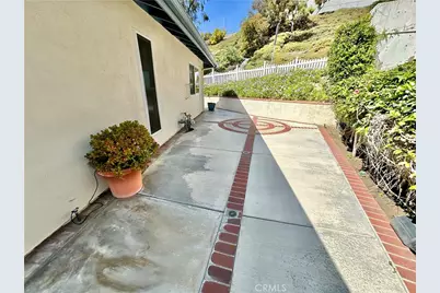 1625 Tahiti, Laguna Beach, CA 92651 - Photo 17