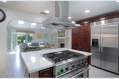 2023 S Capella Court, Costa Mesa, CA 92626 - Photo 9
