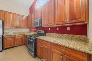 1072 Queen Annes Ln, Beaumont, CA 92223 - Photo 7