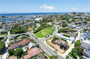 2700 Cliff, Newport Beach, CA 92663 - Photo 19