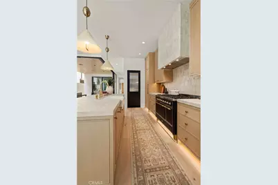 303 Jasmine Avenue, Corona del Mar, CA 92625 - Photo 9