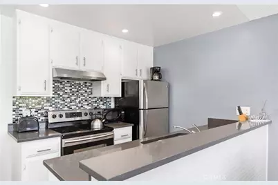 3206 W Balboa Boulevard, Newport Beach, CA 92663 - Photo 5