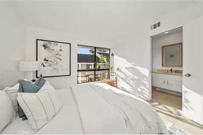 19 Swift Court, Newport Beach, CA 92663 - Photo 13