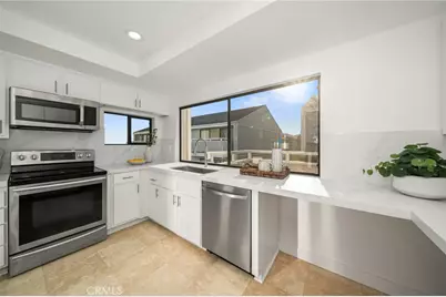 19 Swift Court, Newport Beach, CA 92663 - Photo 9