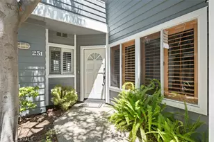 251 Chesterfield, Newport Beach, CA 92660 - Photo 3