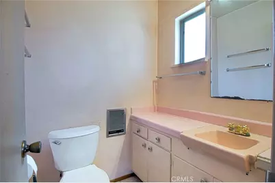 2032 Aliso Avenue, Costa Mesa, CA 92627 - Photo 17