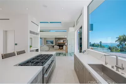 640 Temple Hills Drive, Laguna Beach, CA 92651 - Photo 11