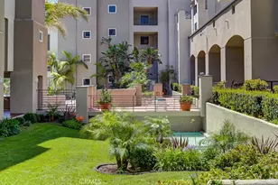 200 Pacific Coast Hwy, Huntington Beach, CA 92648 - Photo 29
