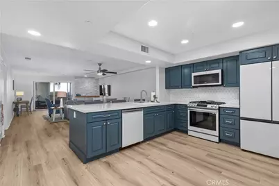 200 Pacific Coast Highway #M50, Huntington Beach, CA 92648 - Photo 3
