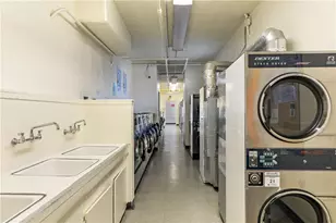 421 S La Fayette Park, Los Angeles, CA 90057 - Photo 17