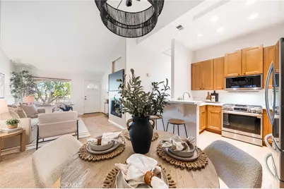 31 Violado, Rancho Santa Margarita, CA 92688 - Photo 9