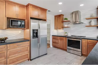 21 Rhode Island, Irvine, CA 92606 - Photo 11