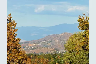 2400 Pepperwood, Corona, CA 92882 - Photo 23