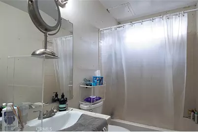 2731 W Orion Avenue, Santa Ana, CA 92704 - Photo 19