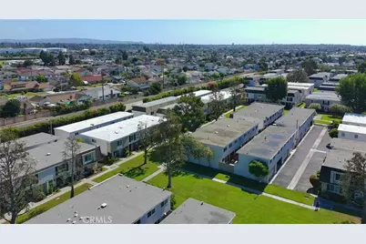 10067 Los Coyotes Court, Fountain Valley, CA 92708 - Photo 3
