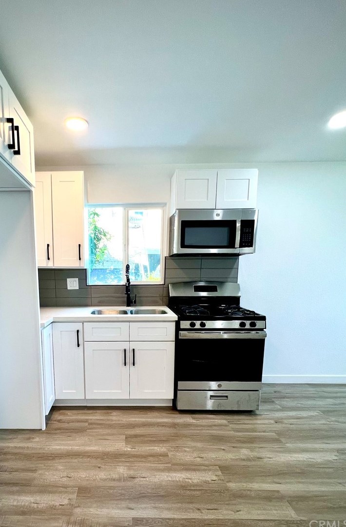 9009 Elm St, Los Angeles CA  90002-1806 exterior