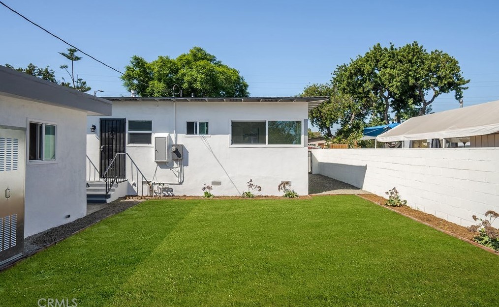 10206 Stanford Ave, Los Angeles CA  90002-3229 exterior