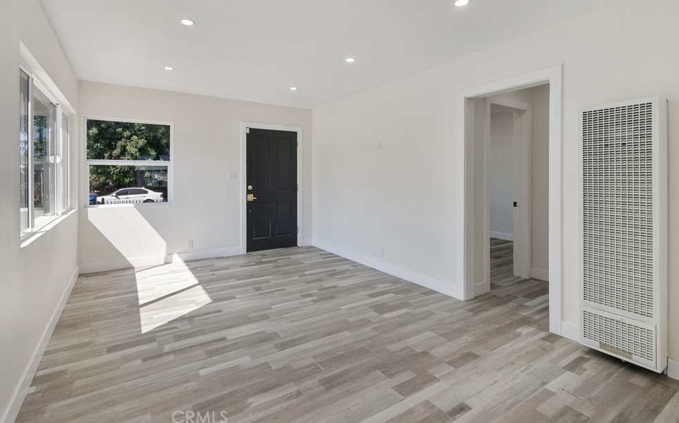 10206 Stanford Ave, Los Angeles CA  90002-3229 exterior