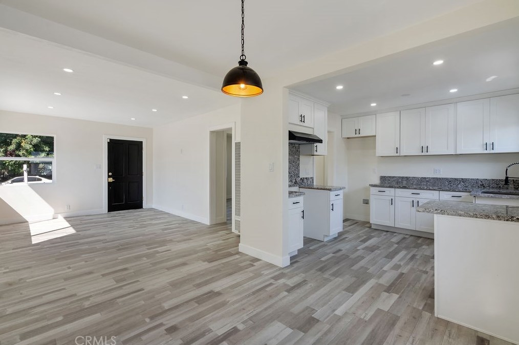 10206 Stanford Ave, Los Angeles CA  90002-3229 exterior