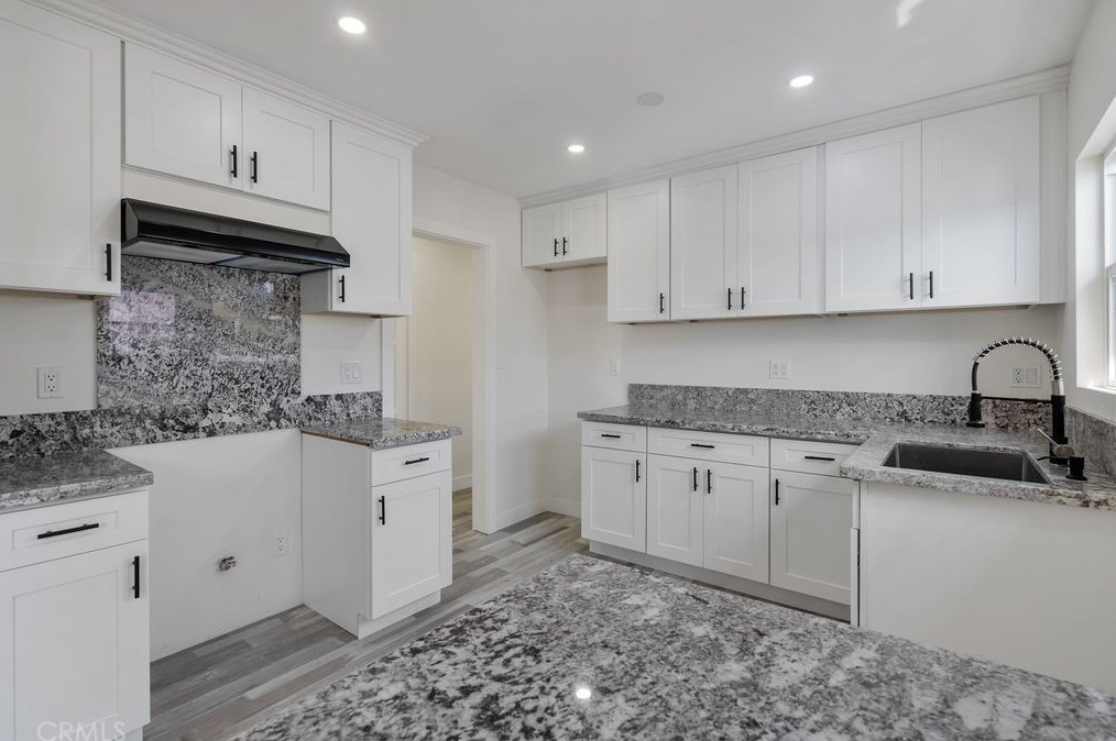 10206 Stanford Ave, Los Angeles CA  90002-3229 exterior
