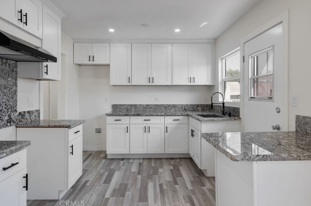 10206 Stanford Ave, Los Angeles CA  90002-3229 exterior