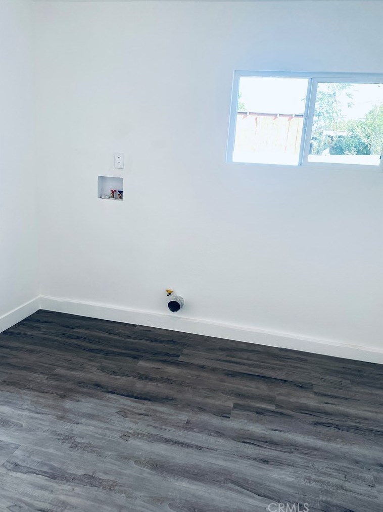 10206 Stanford Ave, Los Angeles CA  90002-3229 exterior