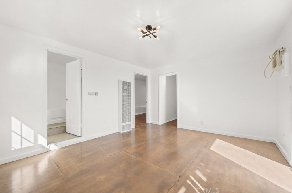 1201 Bonnie Beach Pl, Los Angeles CA  90063-1240 exterior