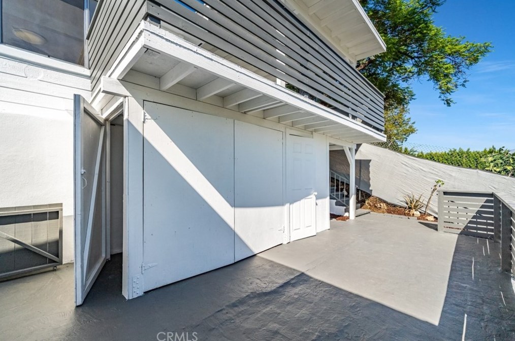 1201 Bonnie Beach Pl, Los Angeles CA  90063-1240 exterior