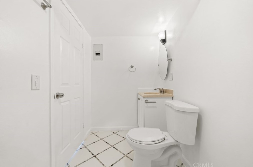 1201 Bonnie Beach Pl, Los Angeles CA  90063-1240 exterior