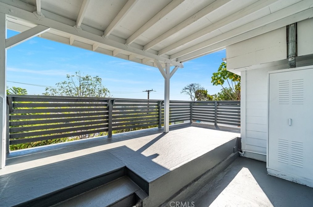 1201 Bonnie Beach Pl, Los Angeles CA  90063-1240 exterior