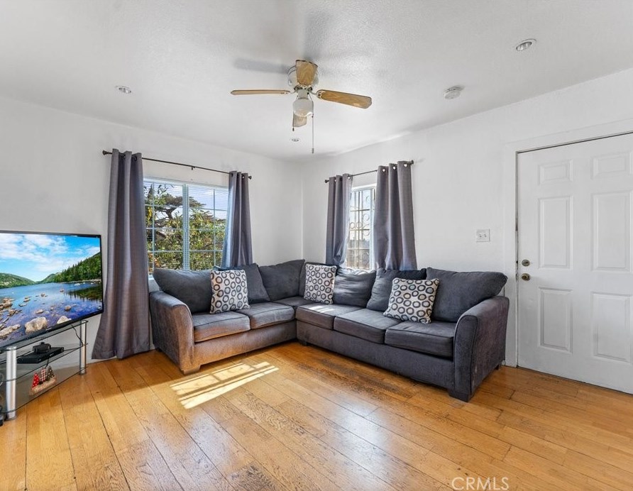 5907 Weaver St, Los Angeles CA  90042-1915 exterior